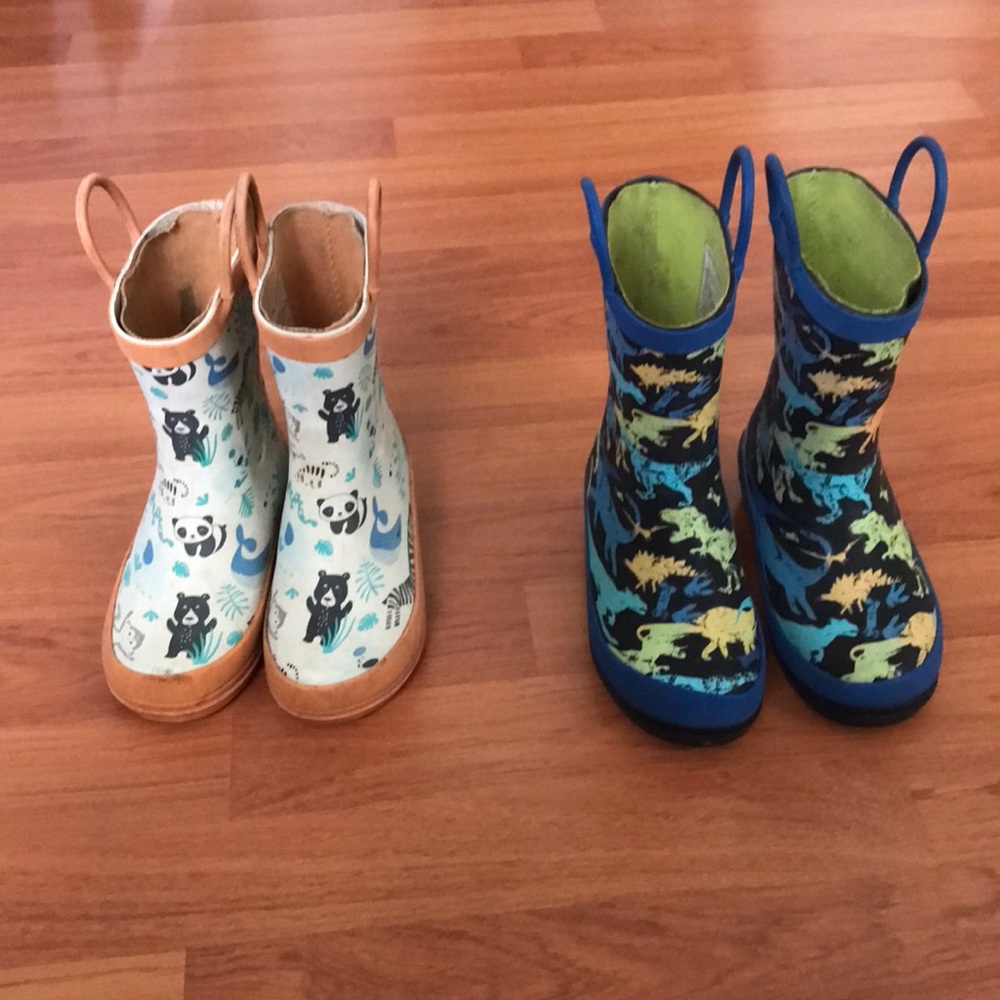 Lily & Dan rain boots